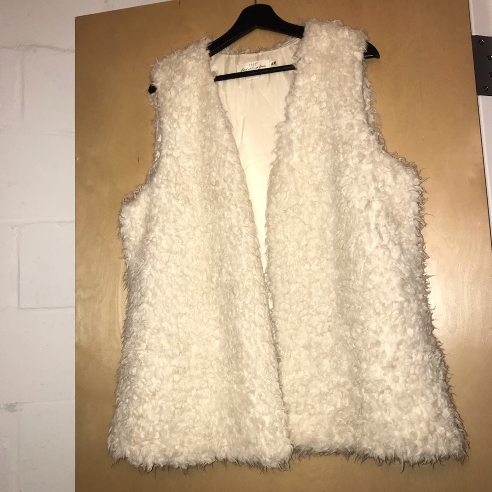 Faux Fur Vest H&M